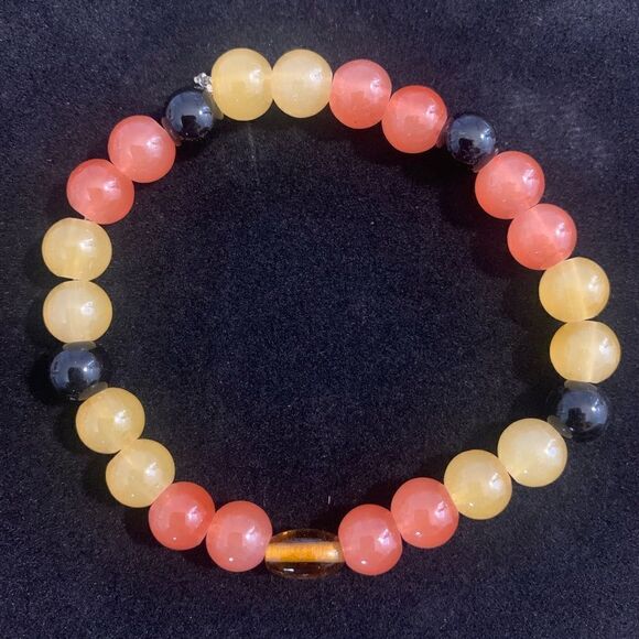 Handmade beaded stretch bracelet - Picture 4 of 4